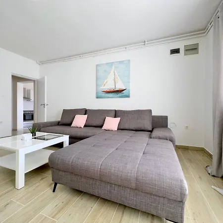 Hills Superior Apartman