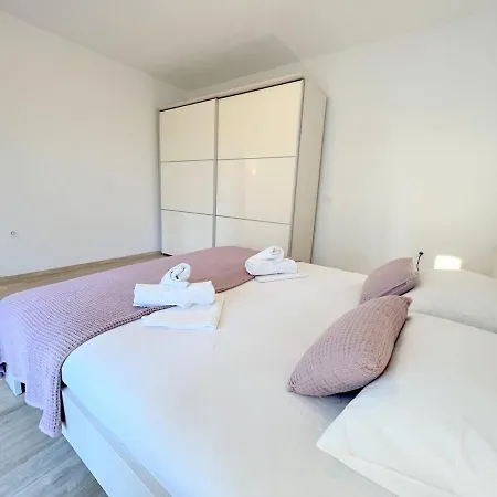 Hills Superior Palit