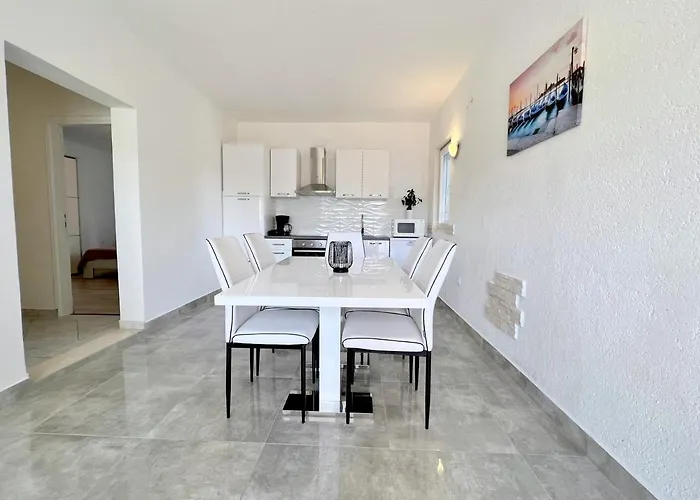 Hills Superior Palit