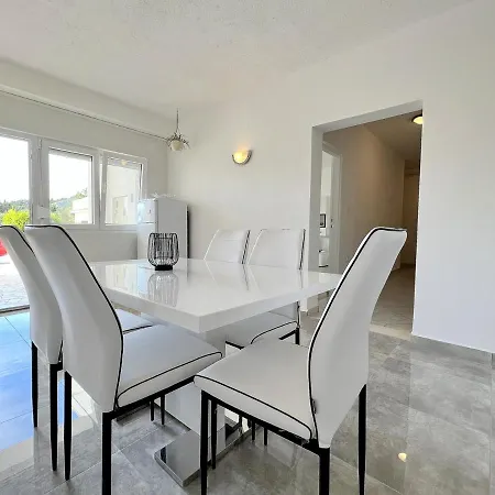 Apartament Hills Superior Palit